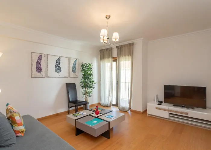 Beguest Apartment *