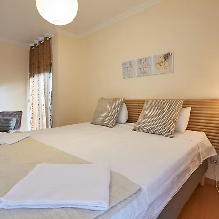 Beguest Apartment *