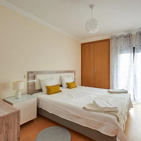 Beguest Apartment *